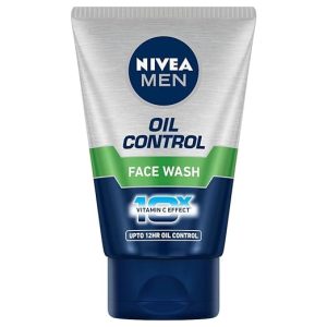 NIVEA MEN Oil Control Face Wash 50g | With Magnolia Bark Extracts for 12 Hr Oil Control in Summer | 10 X Vitamin C Effect for Radiant Skin | For Oily Skin